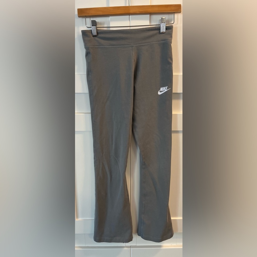 Nike Gray Kids Sweatpants with White Swoosh